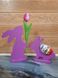 Фігурка декоративна "Зайка з тюльпаном", фіолетовий, 18 см в інтернет-магазині РечіДоРечі