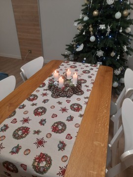 Дорожка на стол новогодняя гобеленовая "Игрушечный звездопад" (без люрекса), 45x180