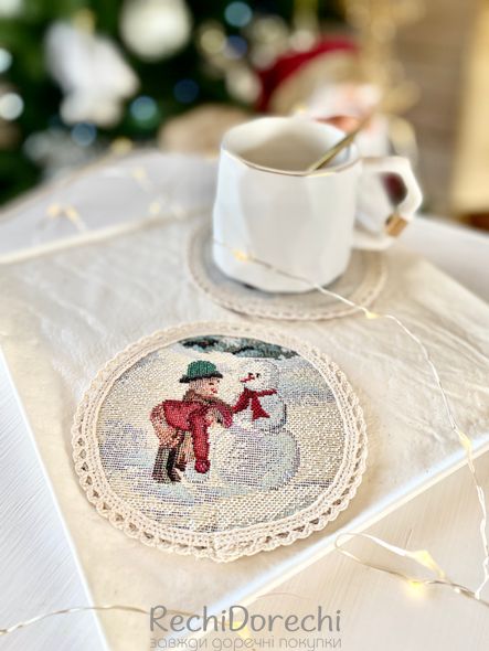 Серветка-підкладка кругла новорічна гобеленова "Зимова пригода" (срібний люрекс), Ø10, Кругла