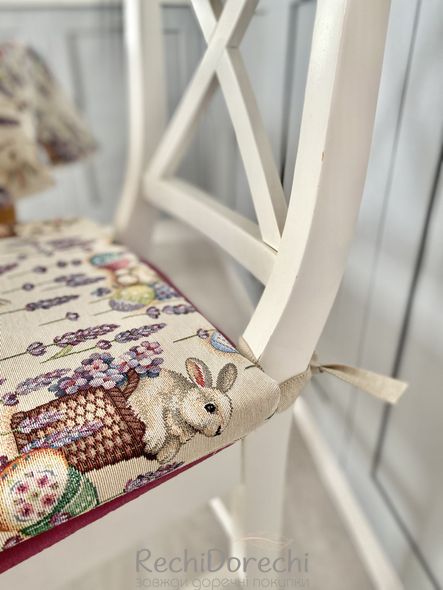 Подушка на стул гобеленовая Пасхальная "Лавандовый кролик", 40x40